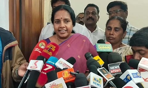 40-க்கு 40 வெற்றி வழங்கிய மக்களுக்கான பரிசுதான் மின்கட்டண உயர்வு: வானதி சீனிவாசன்