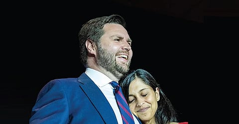 மனைவியே என் உயர்வுக்குக் காரணம்
