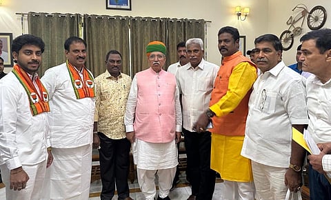 டெல்லியில் புதுச்சேரி பாஜக அதிருப்தி எம்எல்ஏக்கள் மீண்டும் முகாம்: பின்னணி என்ன?