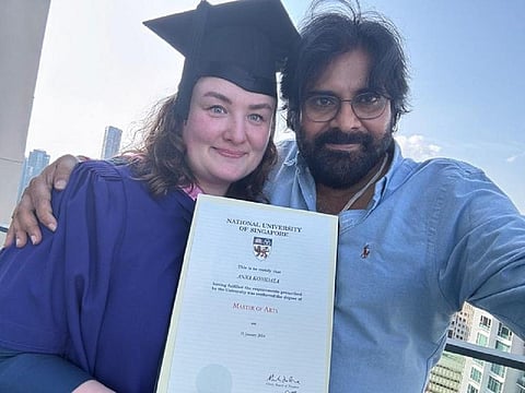 சிங்கப்பூர் பல்கலை.யில் முதுகலை பட்டம் பெற்ற பவன் கல்யாண் மனைவி - வீடியோ பகிர்வு