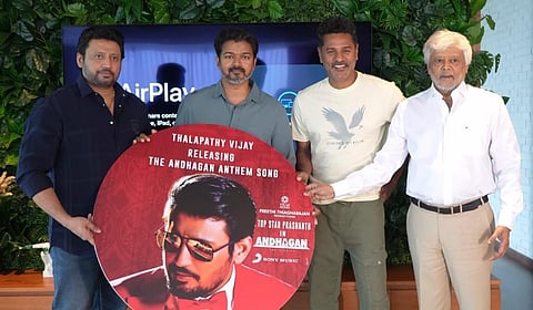‘துன்பங்கள் ஓடி போச்சே’ -  விஜய் வெளியிட்ட பிரசாந்தின் ‘அந்தகன்’ பாடல் எப்படி?