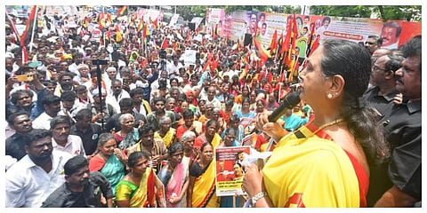 பூந்தமல்லியில் தேமுதிக சார்பில் நடந்த கண்டன ஆர்ப்பாட்டத்தில், அக்கட்சியின் பொதுச் செயலாளர் பிரேமலதா விஜயகாந்த் கலந்துகொண்டார்.