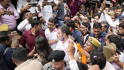 அவதூறு வழக்கில் உ.பி. நீதிமன்றத்தில் ஆஜரானார் ராகுல்: நீதிபதி எச்சரித்ததால் நேரில் வந்து விளக்கம் அளித்தார்