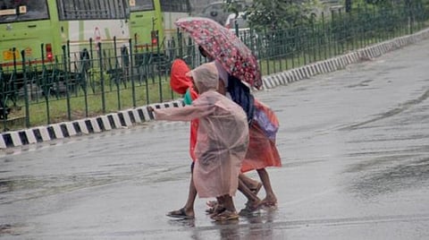 கனமழை: வால்பாறையில் இன்று பள்ளி, கல்லூரிகளுக்கு விடுமுறை
