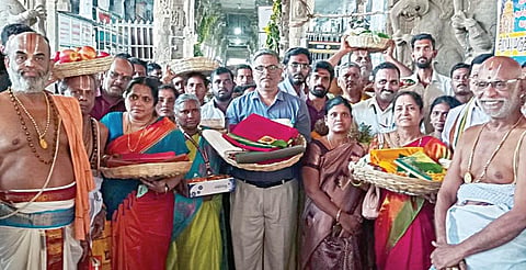 ஸ்ரீவில்லிபுத்தூரில் இன்று ஆடிப்பூர தேரோட்டம்: ஸ்ரீரங்கம், அழகர்கோவிலில் இருந்து பட்டு வஸ்திரம் வருகை