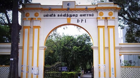 தமிழக அரசுப் பள்ளி எஸ்எம்சி குழுக்களுக்கு புதிதாக உறுப்பினர்கள் தேர்வு: எமிஸ் தளத்தில் பதிய உத்தரவு