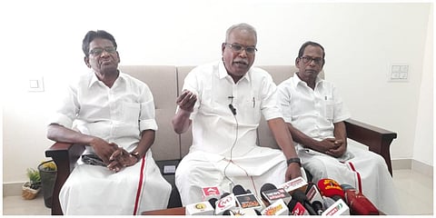 மார்க்சிஸ்ட் கம்யூனிஸ்ட் கட்சியின் மாநில செயலாளர் கே.பாலகிருஷ்ணன் திருவாரூரில் செய்தியாளர்களைச் சந்தித்தார்.