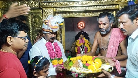 உலக முதலீடுகள் மூலம் 31 லட்சம் பேருக்கு வேலை கிடைத்துள்ளதாக முதல்வர் ஸ்டாலின் கூறுவது பொய்: சீமான்