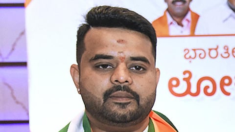 பிரஜ்வல் ரேவண்ணா மீது 4 குற்றப்பத்திரிகை தாக்கல்