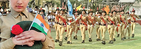 இதுதான் கட்சி நிர்வாகியின் தகுதியா?