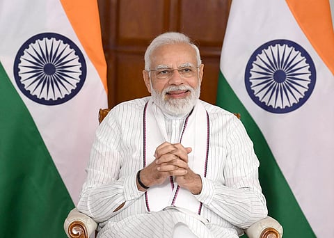 அரசியல் பின்னணி இல்லாத இளைஞர்கள் அரசியலில் கால் பதிக்க வேண்டும்: ‘மனதின் குரல்' நிகழ்ச்சியில் பிரதமர் மோடி அழைப்பு
