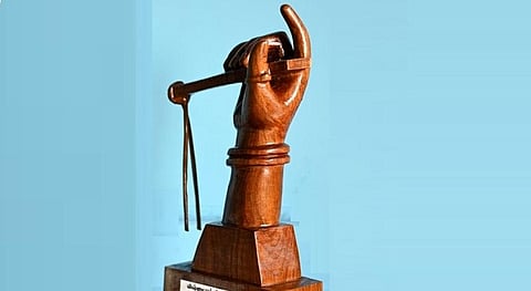 இரா.முருகனுக்கு விஷ்ணுபுரம் விருது 
