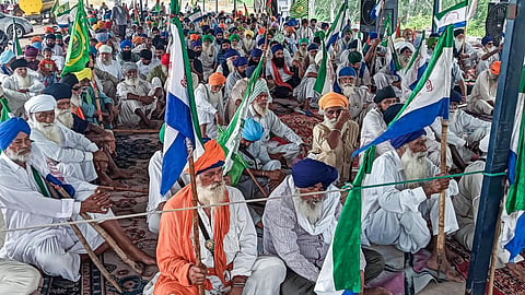 சம்பு எல்லைப்பகுதியில் விவசாயிகள் (கோப்புப் படம்)