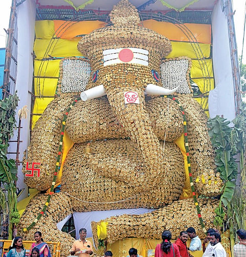 சென்னையில் சதுர்த்தி விழா கோலாகலம்: விதவிதமான விநாயகர் சிலைகள் அமைத்து வழிபாடு