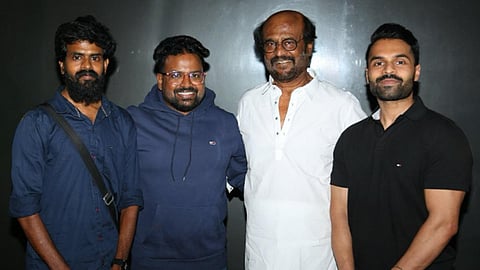ரஜினிகாந்துடன் தினேஷா ரவிச்சந்திரன், பிரசாத், சந்தோஷ் ரவிச்சந்திரன்.