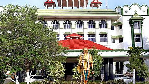 மைக்கேல்பட்டியில் தற்கொலை செய்துகொண்ட மாணவியை மதமாற்றம் செய்யும் முயற்சி நடைபெறவில்லை: சிபிஐ தகவல் @ ஐகோர்ட்
