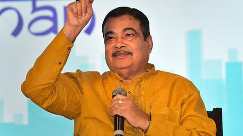 கிழக்கு புறவழிச்சாலை திட்டத்தை விரைந்து செயல்படுத்த கட்கரிக்கு கோவை தொழில் அமைப்பினர் கோரிக்கை