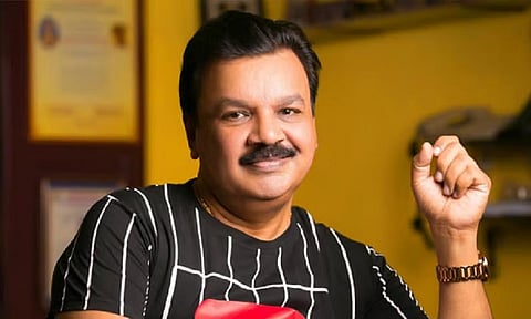 நடிகர் இடவேள பாபு