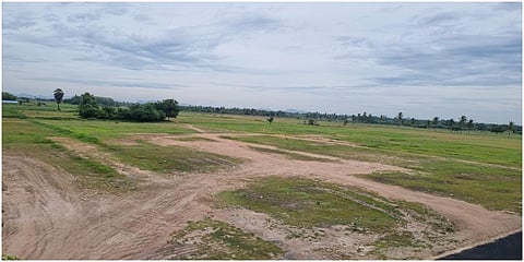 தவெக  மாநாடு நடைபெற உள்ள வி.சாலை கிராமத்தில் உள்ள தனியாருக்கு சொந்தமான இடம்