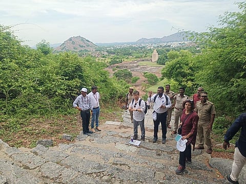 ஆய்வு