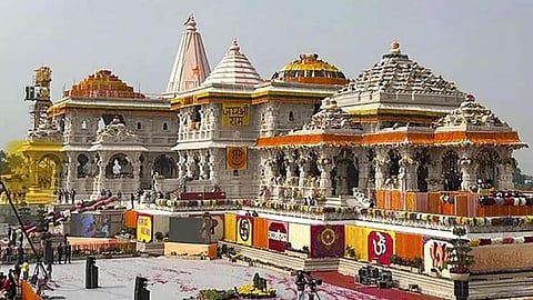 பிரசாதங்களை கோயில் பூசாரிகளின் மேற்பார்வையில் தயாரிக்க வேண்டும்: ராமர் கோயில் தலைமை பூசாரி வலியுறுத்தல்