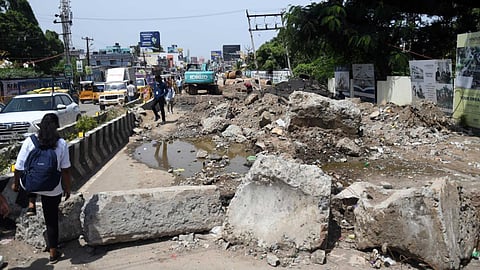 சென்னையில் சாலைகளை வெட்ட தடை - மாநகராட்சி ஆணையர் உத்தரவு