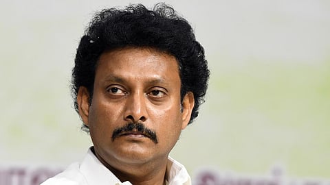 வயிற்று வலி காரணமாக அமைச்சர் அன்பில் மகேஸ் மருத்துவமனையில் அனுமதி