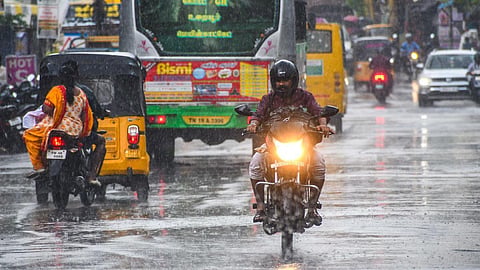 18 மாவட்டங்களில் இன்று கனமழை பெய்ய வாய்ப்பு: சென்னை வானிலை ஆய்வு மையம் தகவல்