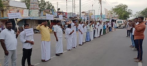 அரூரில் நடந்த போராட்டம்