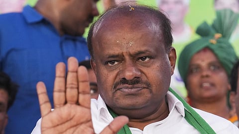 மத்திய அமைச்சர் குமாரசாமி