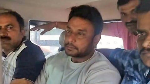 ரசிகர் கொலை வழக்கில் கைதான‌ தர்ஷன், பவித்ரா ஜாமீன் மனுக்கள் தள்ளுபடி