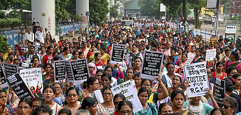 ‘அக்.21 வரை தான்’ - கோரிக்கைகளை நிறைவேற்ற மம்தா அரசுக்கு பயிற்சி மருத்துவர்கள் கெடு