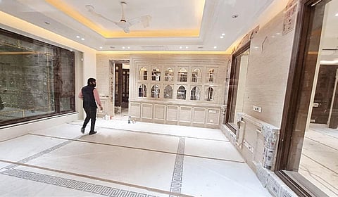 முதல்வர் அரசு இல்லத்தை ரூ.100 கோடியில் அலங்கரித்த அர்விந்த் கேஜ்ரிவால்: ரூ.5.6 கோடி ஜன்னல் திரை; ரூ.15 கோடி சானிட்டரி பிட்டிங்ஸ்