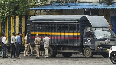 புனேவில் சிறுமிகள் பாலியல் வன்கொடுமை: நீதிமன்றம் கேள்வி