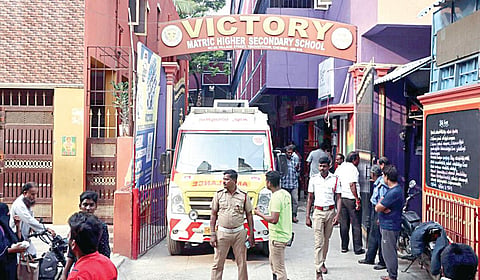 சென்னையில் தனியார் பள்ளியில் வாயுக்கசிவு: மாணவிகள் 39 பேர் மயங்கியதால் பரபரப்பு
