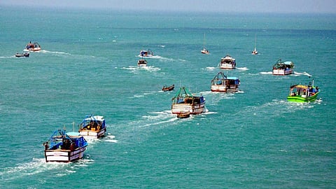 தமிழக மீனவர்கள் 15 பேருக்கு 3-வது முறையாக காவல் நீட்டிப்பு