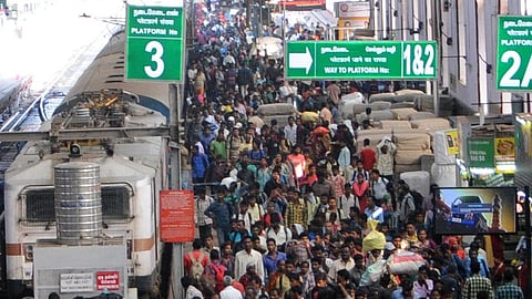 தீபாவளி: சென்ட்ரல், எழும்பூர், தாம்பரம் ரயில் நிலையங்களில் பிளாட்பார்ம் டிக்கெட் ரத்து