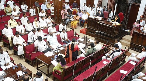 சென்னை மாநகராட்சி மாமன்ற கூட்டம், மேயர் பிரியா தலைமையில் நேற்று நடைபெற்றது. | படம்: ம.பிரபு |