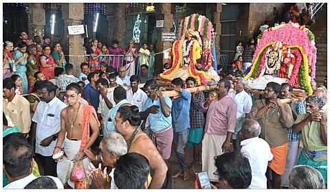 சுவாமிமலை சுவாமிநாத சுவாமி கோயிலில் கந்த சஷ்டி விழா: உற்சவ மண்டபம் எழுந்தருளல் நிகழ்ச்சி கோலாகலம்