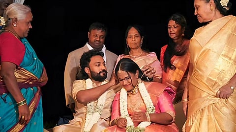 உதவி இயக்குநரை மணந்தார் ‘பிக்பாஸ்’ விக்ரமன்! 