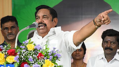 அதிமுக செயல்பாடுகளை ஆய்வு செய்ய 10 பேர் குழு: டிச.7-ல் அறிக்கை தர பழனிசாமி உத்தரவு