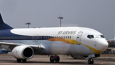 நிதி நெருக்கடியால் திவாலான ஜெட் ஏர்வேஸ் நிறுவனத்தை கலைக்க உச்ச நீதிமன்றம் உத்தரவு