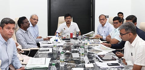 சென்னைக்கு அருகே உலகத்தரத்தில் சர்வதேச விளையாட்டு நகரம்: அமைச்சர் உதயநிதி ஆலோசனை