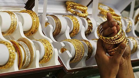 தங்கம் விலை மீண்டும் ஒரு கிராம் ரூ.7000-ஐ கடந்தது