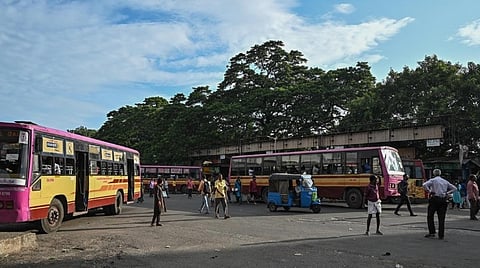 மின்சார ரயில்கள் ரத்து, நேரம் மாற்றம்: பிராட்வே - செங்கை இடையே கூடுதல் பேருந்துகள் இயக்கம்