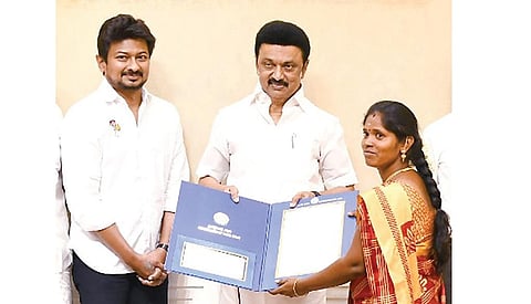 வாழ்ந்து காட்டுவோம்!
