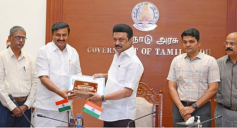 பல்வேறு துறைகளில் திட்டப் பணிகளை துரிதமாக முடித்திட முதல்வர் ஸ்டாலின் அறிவுரை