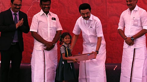 எண்ணும், எழுத்தும் திட்ட மதிப்பீடு பணிகள் பள்ளிகளில் இன்று முதல் தொடக்கம்