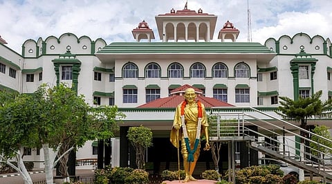 நெடுஞ்சாலை துறையின் ரூ.160 கோடி பேக்கேஜ் டெண்டருக்கு எதிரான வழக்கில் தீர்ப்பு ஒத்திவைப்பு