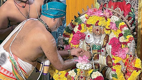 பழநி முருகன் கோயிலில் கார்த்திகை திருவிழா தொடக்கம்